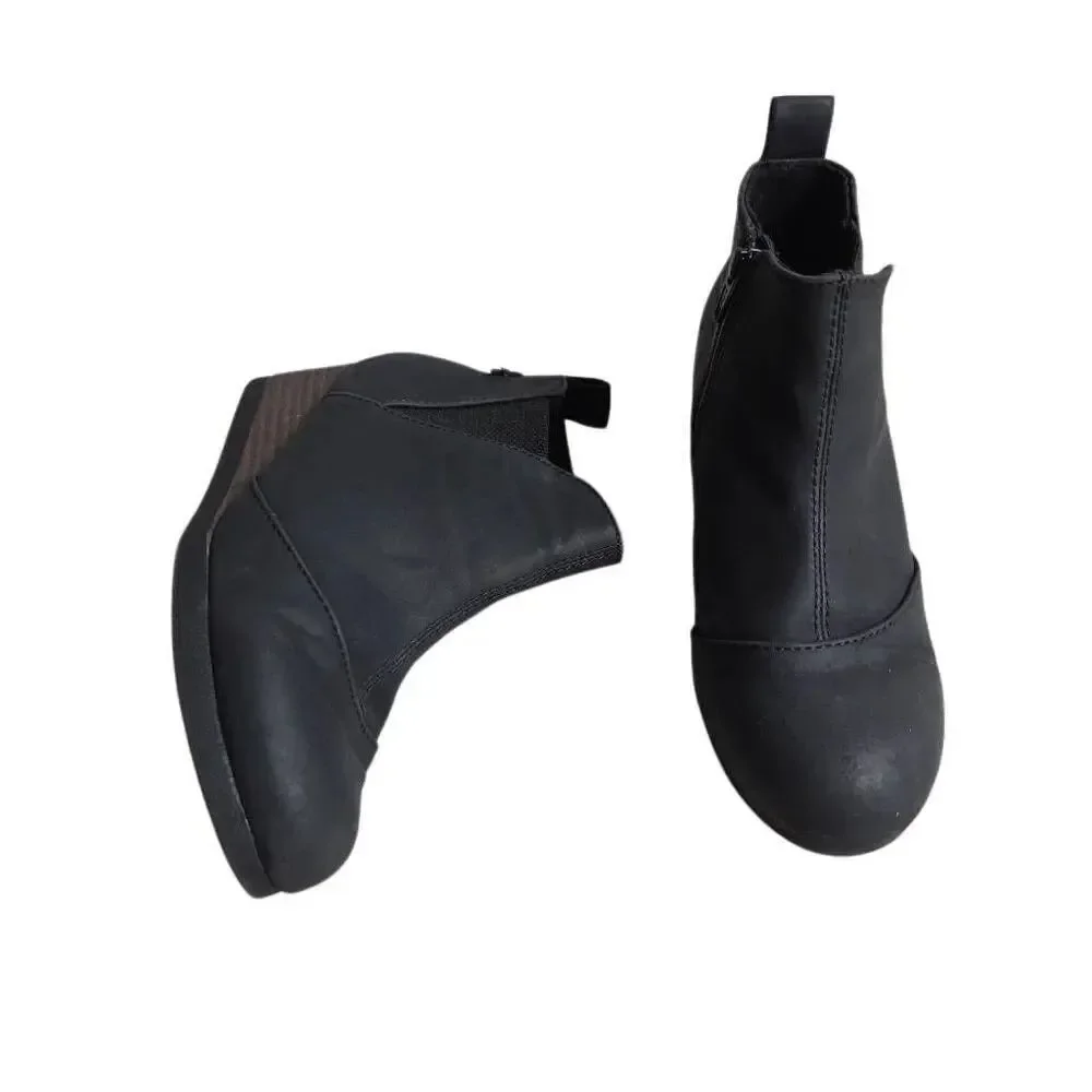 Toms Black Boots 13.5